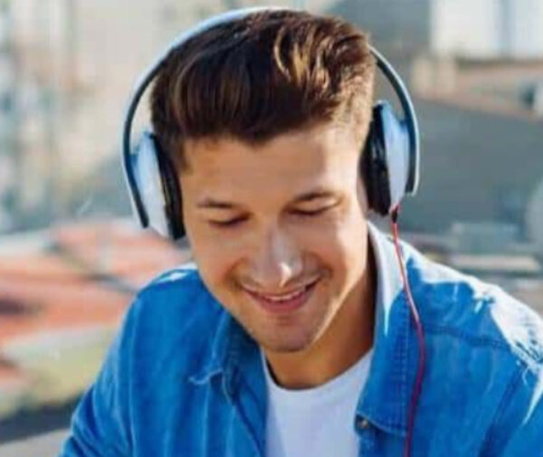 Boosting Your English Listening Skills в ESL Lab