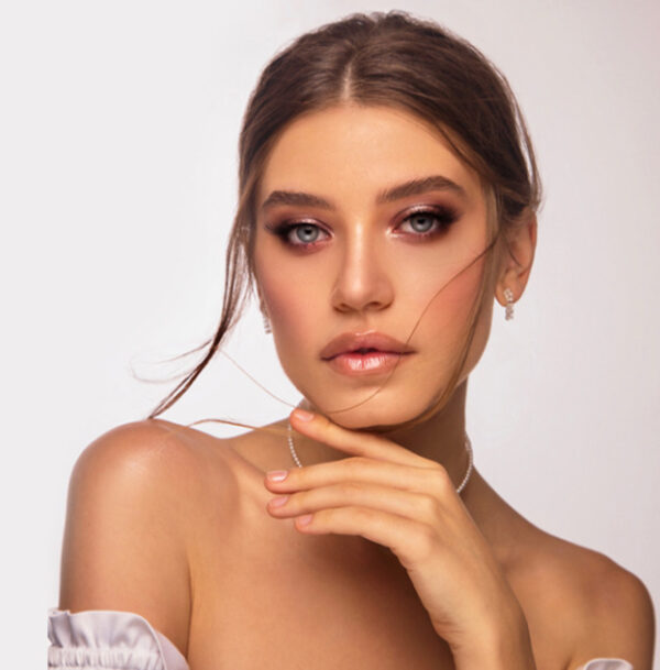 COMMERCIAL SOFT SMOKY AND INSTA MAKE-UP от Makeu Preligion